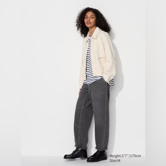 Uniqlo Relaxed Ankle Jeans - Picture 9 of 14